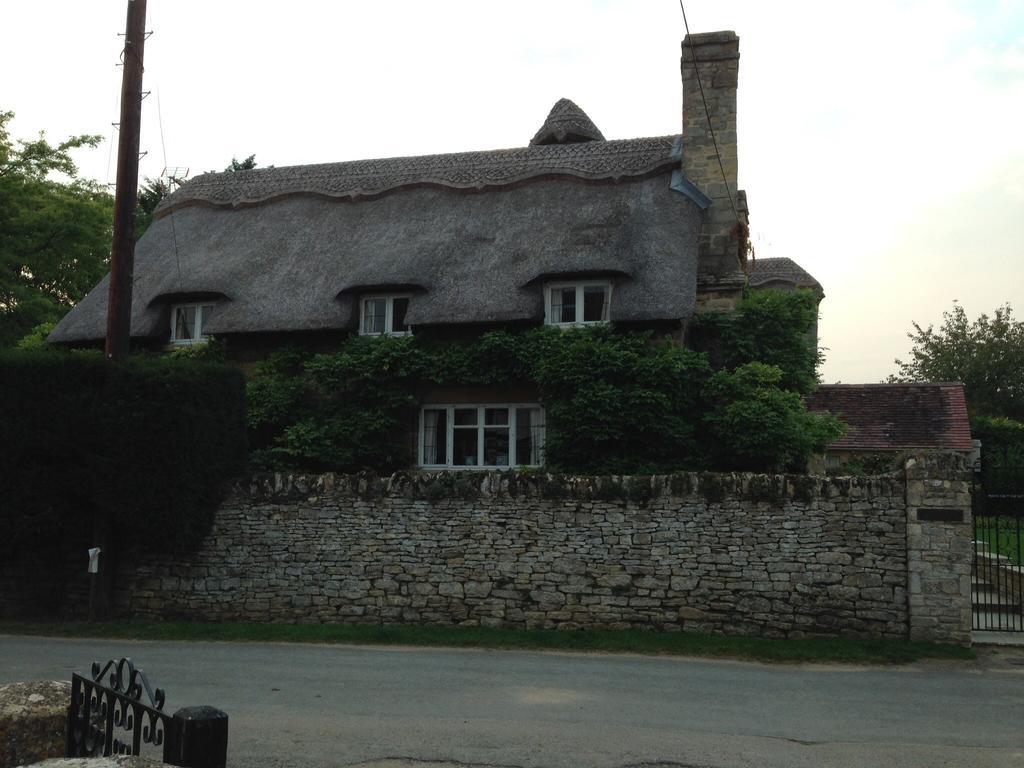 The Crown Inn, Kemerton Tewkesbury Exterior photo